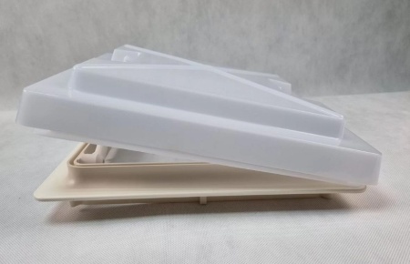 Люк накрышный MPK 280x280мм, белый
